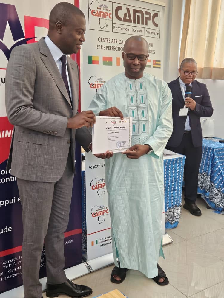 Clôture de séminaire et remise des attestations à Abidjan